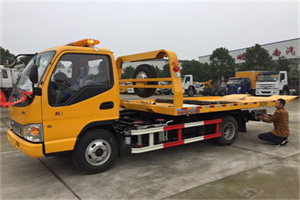 河东哪里有拖车服务